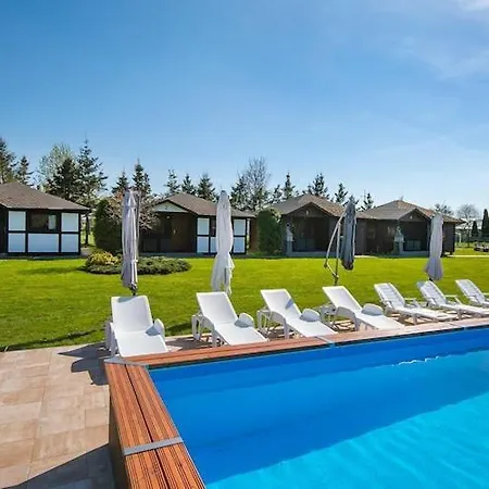 Nyaraló Center With Pool, Lacko *