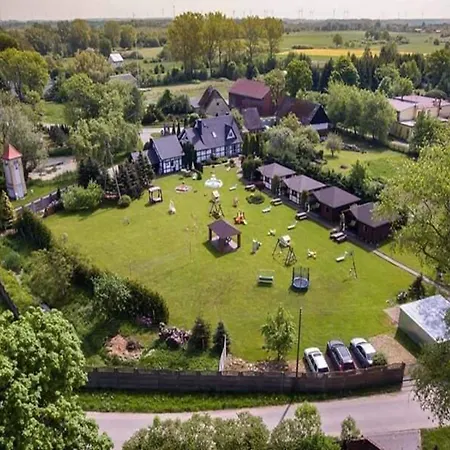 Nyaraló Center With Pool, Lacko *