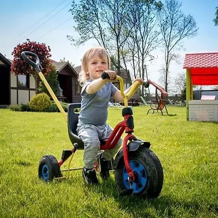 Center With Pool, Lacko